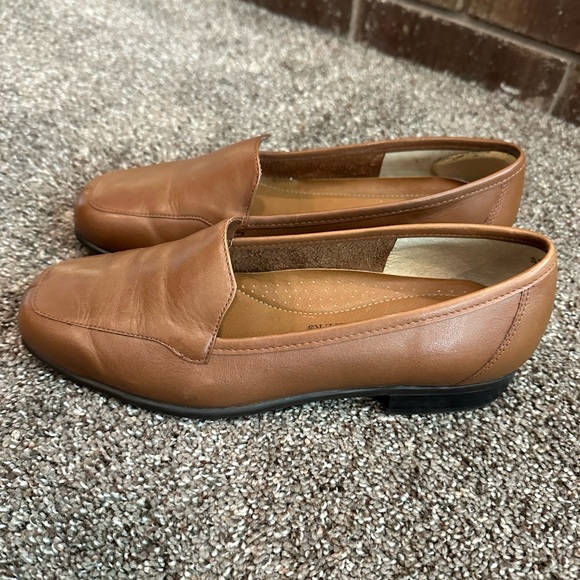 Naturalizer Natural Flex Dual Action Foam Loafers 7.5 - Picture 4 of 8